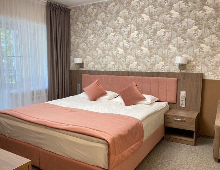 Комфорт+ (с балконом) Крона - Курорт «Ерино»