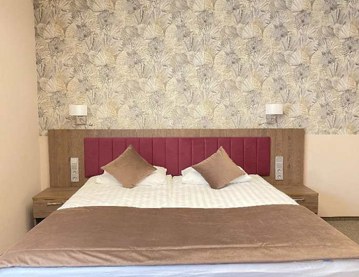 Улучшенный (без балкона) Крона - Курорт «Ерино»